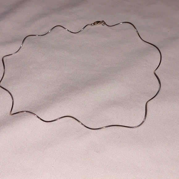 Silver Curly 925 Italy Silver Necklace. - Picture 1 of 8